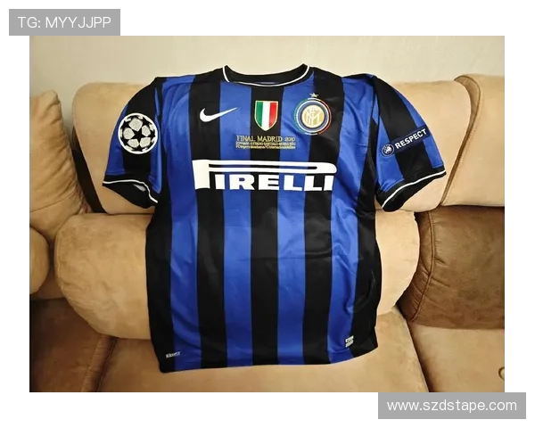 八号球衣的足球明星们盘点及他们的辉煌成就与影响力分析