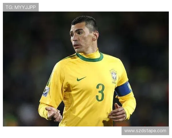 卢西奥足球明星的传奇旅程与辉煌成就回顾 卢西奥足球明星的传奇旅程与辉煌成就回顾