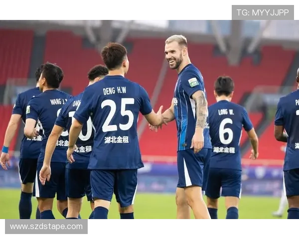 赛后分析：深圳足球队与武汉足球队球员个人能力对比与表现评估