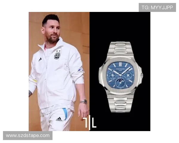 足球明星佩戴名表的时尚风采与场上表现的完美结合