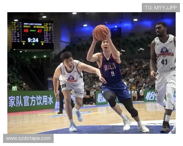 成都篮球队在挑战赛中的比赛经验与表现分析与点评