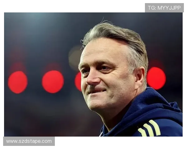 足球明星的成长之路与辉煌成就全景解析图文展示