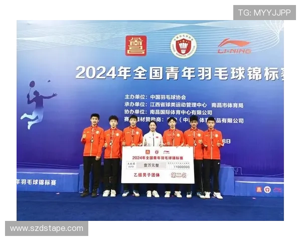 重庆羽毛球队在全国耐力排行榜中荣登第八名展现出强大实力与潜力 重庆羽毛球队在全国耐力排行榜中荣登第八名展现出强大实力与潜力