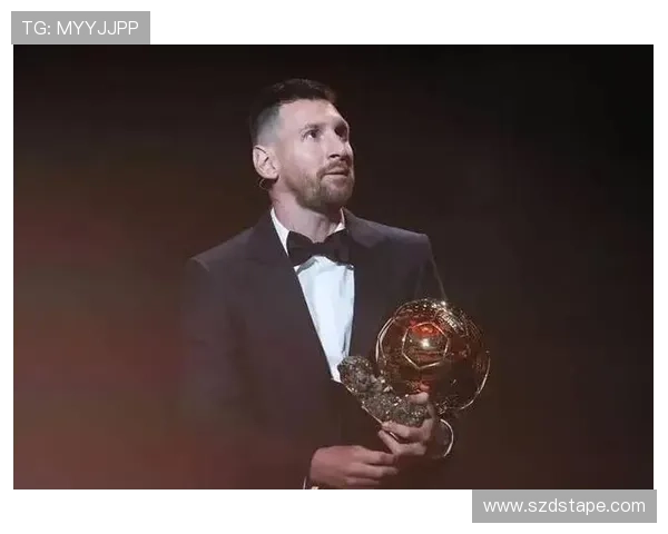 李伯清心目中的足球明星是谁他为何如此钟情于他们的比赛风格与精神 李伯清心目中的足球明星是谁他为何如此钟情于他们的比赛风格与精神